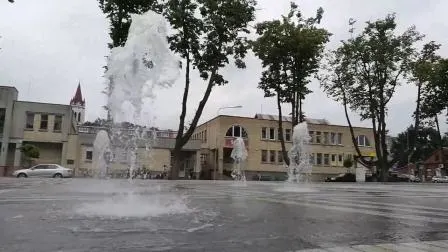 Große schwimmende Musikbrunnen-Ausrüstung für die Außendekoration mit RGB-Lichtern